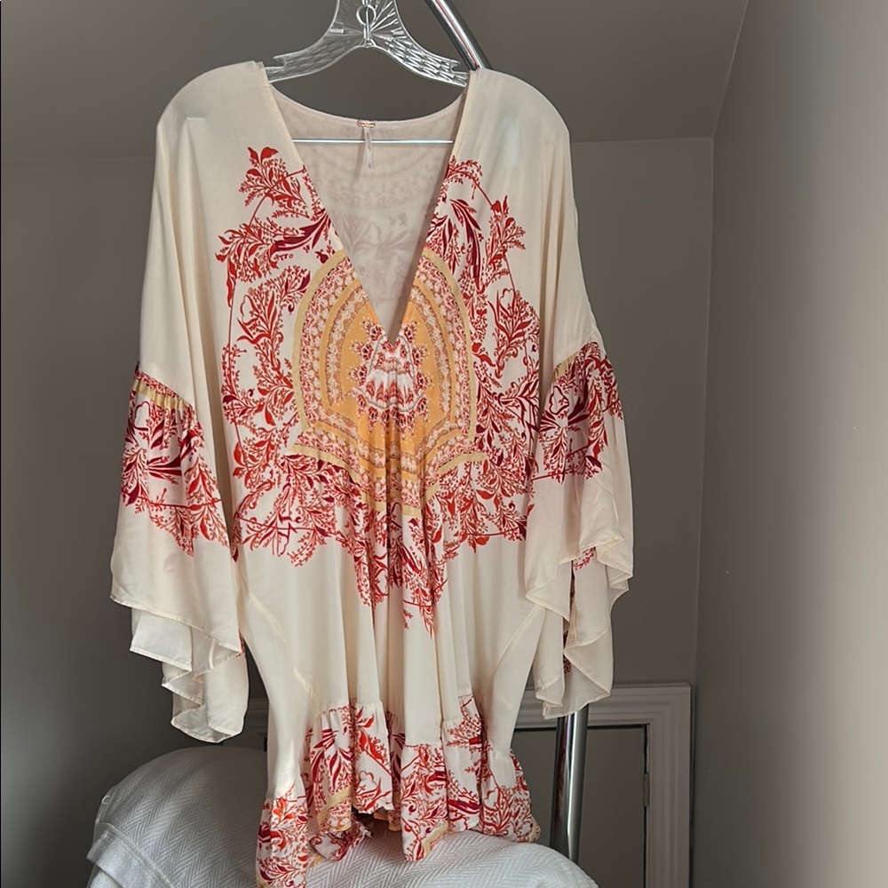 Bohemian Cream and Red Kaftan Top